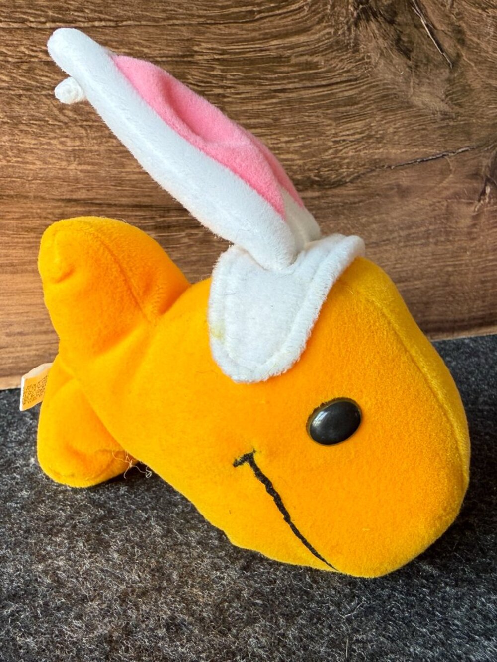 Vintage Pepperidge Farm Goldfish Easter Bunny Plush 1990s - Picture 3 of 6